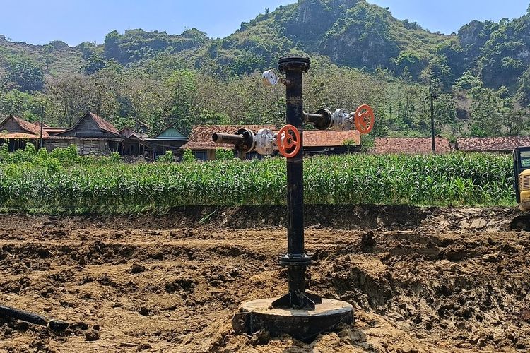 ledakan sumur minyak, blora, kebakaran sumur minyak ilegal, kebakaran sumur minyak di blora, ledakan sumur minyak di blora, Ini Peran Tiga Tersangka Kasus Ledakan Sumur Minyak Ilegal di Blora yang Merenggut Empat Nyawa