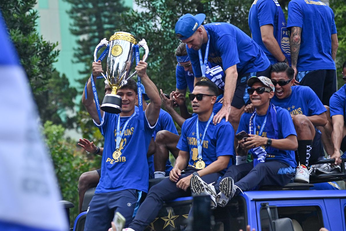 Kevin Ray Mendoza, Persib, Bojan Hodak, Liga 1, Liga 1 2024-2025, Persib Bandung, Kevin Ray Mendoza Ungkap Alasan Tinggalkan Persib, Antara Cinta dan Kepastian