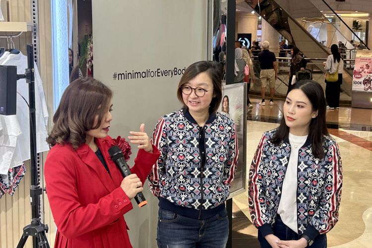 Merry Riana, fashion lokal, Irene Umar, Kementerian Ekonomi Kreatif, MRRY, tantangan Merry Riana bangun bisnis fashion, wamen ekraf irene umar, Cerita Merry Riana Bangun Brand Fashion Lokal dari Nol, Waktu Jadi Tantangan