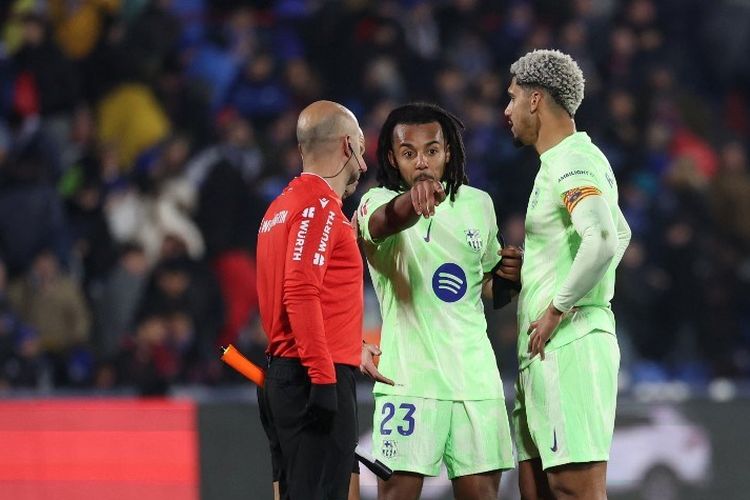 Bek asal Uruguay, Ronald Araujo, Liga Champions, Barcelona, Ronald Araujo Blak-blakan soal Perjuangan Kesehatan Mentalnya di Barcelona