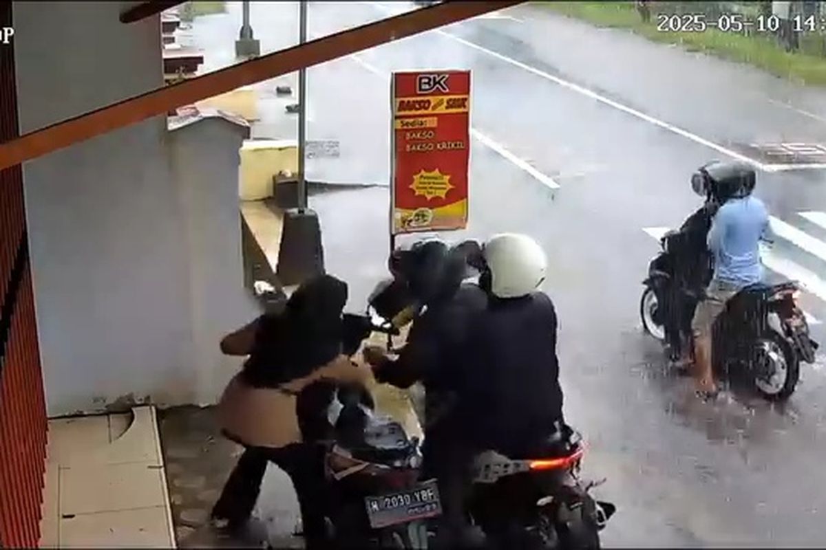 begal, aksi begal, Pengendara Motor Wajib Waspada, Begini Cara Hindari Begal di Jalan