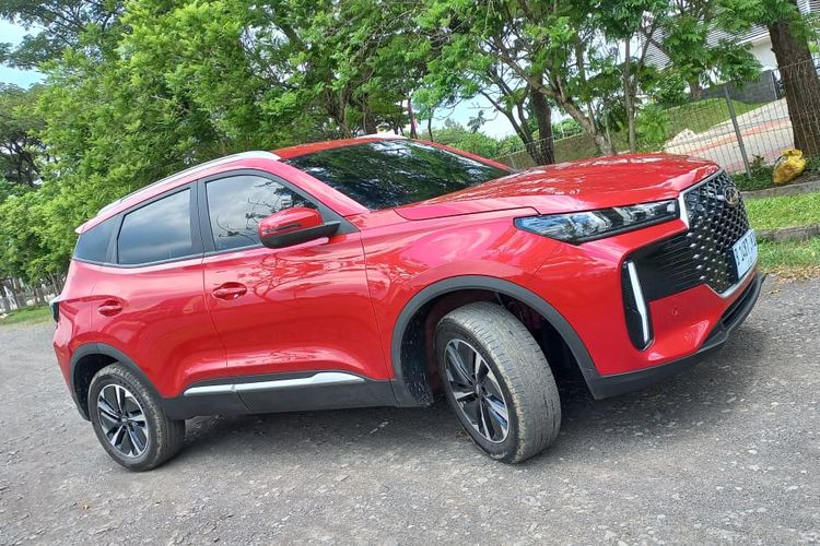 desain futuristik, SUV modern, Chery Tiggo Cross CSH, Kombinasi Gaya dan Fungsi, Chery Tiggo Cross CSH: SUV Modern yang Memikat, Lampu Futuristik, Proporsi Kokoh dan Dinamis, Desain Crossover, Buritan Sporty, Kesimpulan