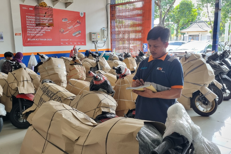 mudik Lebaran, KAI Logistik, Kirim Motor Mudik Pakai Kereta? Wajib Copot Spion dan Kosongkan Tangki