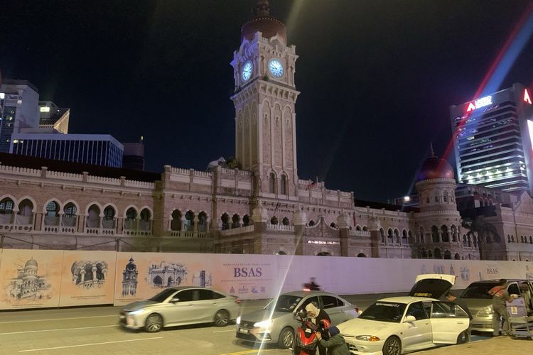 wisata malaysia, dataran merdeka malaysia adalah, dataran merdeka kl, sejarah dataran merdeka, kapan malaysia merdeka dari inggris, kapan malaysia merdeka dari penjajahan britania raya, Dataran Merdeka, Tempat Bendera Malaysia Pertama Kali Dikibarkan