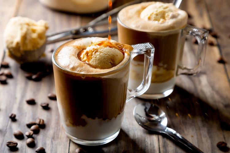 kopi, Kopi Susu, waktu terbaik minum kopi, resep kopi susu, resep es kopi susu, resep kopi susu gula aren, cara membuat es kopi susu, manfaat kopi susu, es kopi susu kekinian, es kopi susu ala kafe, es kopi susu sederhana, 11 Resep Es Kopi Susu Kekinian ala Kafe, Bisa Dibuat Sendiri di Rumah