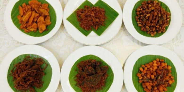 makanan, mudik, makanan tahan lama, 7 Makanan Tahan Lama untuk Perjalanan Jauh, Cocok Buat Mudik!, 1. Rendang daging, 2. Kering tempe atau teri kacang, 3. Abon (sapi atau ayam), 4. Serundeng daging, 5. Sambal goreng kentang kering (kentang mustofa), 6. Telur asin, 7. Roti sobek atau sandwich kering