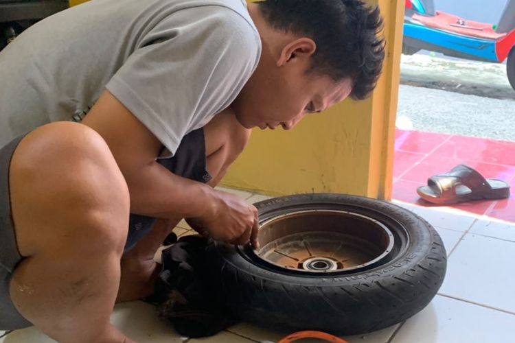 bengkel spesialis, motor listrik, upgrade performa, upgrade baterai, Terima Servis dan Upgrade Motor Listrik, Bisa Dipanggil ke Rumah