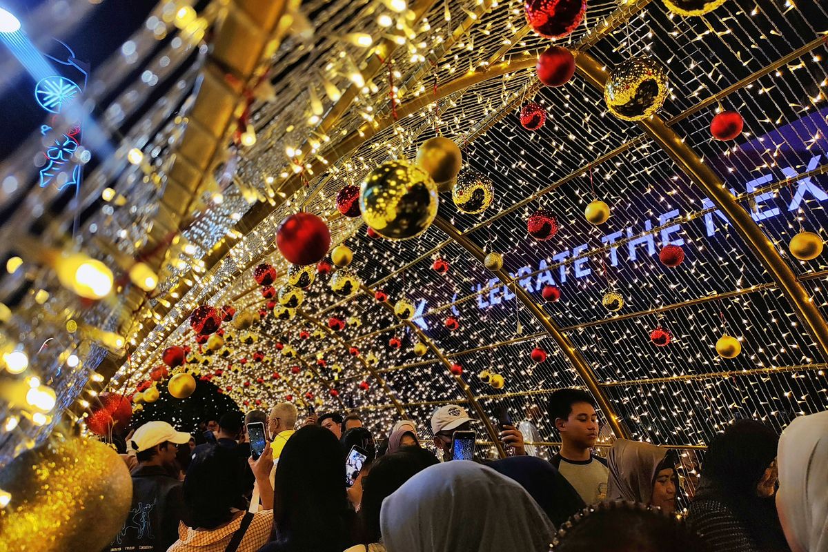 Jakarta, Bundaran HI, Jakarta Light Festival di Bundaran HI Jadi Daya Tarik Wisata