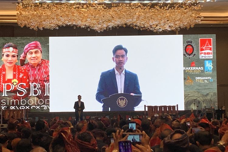 Wakil Presiden, Gibran Rakabuming Raka, Effendi Simbolon, Partai Demokrasi Indonesia Perjuangan, PDI-P, gibran rakabuming raka, Disebut Gibran, Sosok Effendi Simbolon: Dipecat PDI-P karena Kongkalikong dengan Jokowi