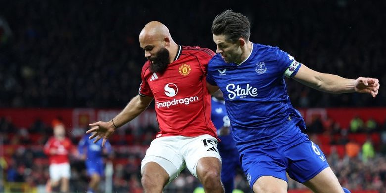 Man United, Liga Inggris, Everton, Kiernan Dewsbury-Hall, Premier League, Manchester United, Hasil dan Klasemen Liga Inggris: Man United Tertahan Usai Kalah dari Everton
