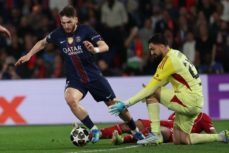 Liga Champions, Liverpool, Luis Enrique, Arne Slot, Prakiraan Line Up Liverpool Vs PSG di Liga Champions