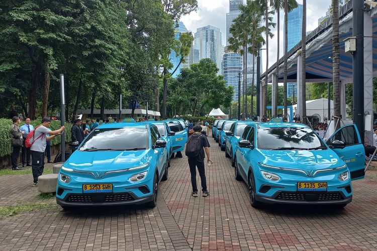 Taksi listrik, TKDN, kendaraan listrik, Taksi Listrik Ancaman Industri Otomotif Lokal?
