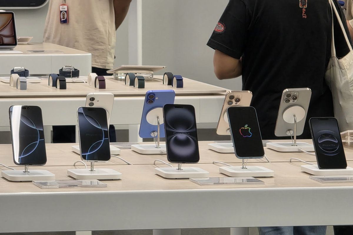 iPhone 16, warna iPhone 16, Warna iPhone 16 yang Jadi Favorit di Penjualan Perdana Hari Ini
