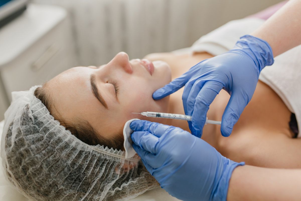 filler, botox, ibu menyusui, busui, Filler, Botox, botox dan filler, apakah busui boleh botox, apakah busui boleh filler, apakah botox dan filler aman bagi ibu menyusui, filler untuk ibu menyusui, botox untuk ibu menyusui, Filler dan Botox, Apakah Aman untuk Ibu Menyusui?