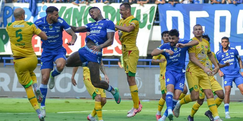 Persib, Super League, Ramon Tanque, Visakha FC, Persib Bandung, Liga Kamboja, Liga Indonesia, Super League 2025-2026, Bomber Persib Bandung Bandingkan Super League dengan Liga Kamboja
