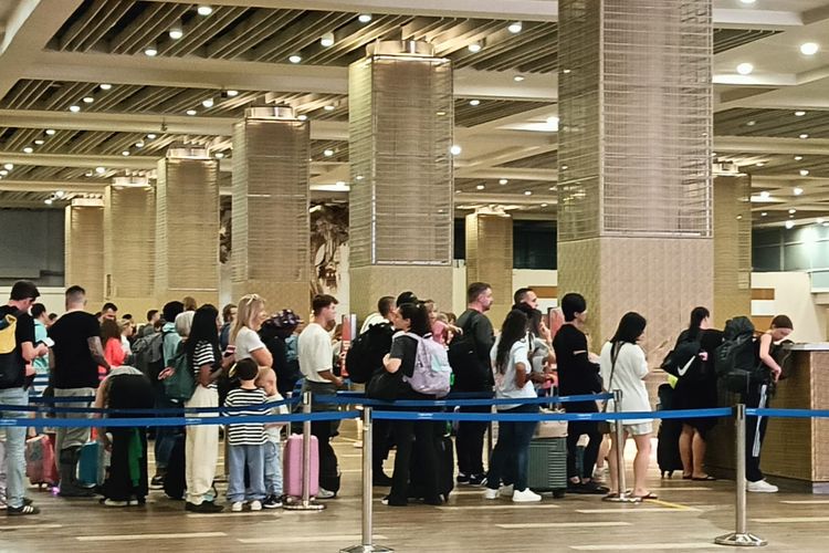 data wisman 2025, data wisman juli 2025, jumlah turis asing ke indonesia juli 2025, jumlah wisatawan asing ke indonesia 2025, asal negara turis asing paling banyak ke indonesia, Turis Asing Makin Banyak ke Indonesia, Terbanyak dari Mana?
