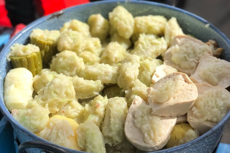 siomay, Siomay ikan tenggiri, Bumbu Kacang, Resep Siomay Ikan Tenggiri Gurih Legit dengan Bumbu Kacang Kental