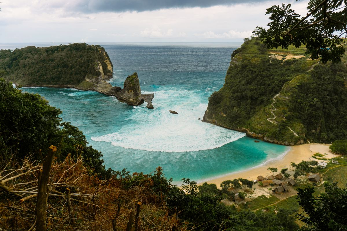 pantai Pandawa Bali, Panduan Wisata ke Pantai Pandawa Bali, Cek Tiket Masuk 2026 dan Fasilitasnya, Pesona wisata pantai Pandawa Bali, Fasilitas pantai Pandawa Bali, Rute ke Pantai Pandawa, Harga dan jam buka Pantai Pandawa 2026