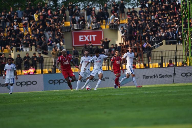 psm makassar, Arema FC, Super League, Arkhan Fikri, Victor Luiz, Valdeci, klasemen super league, hasil psm makassar vs arema fc, skor psm vs arema fc, Hasil PSM Makassar Vs Arema FC 1-2: Comeback, Singo Edan Bawa Pulang 3 Poin!