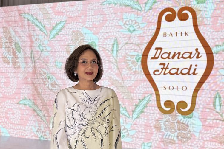 Danar Hadi, Pesona Taman Bunga dalam Koleksi Batik Danar Hadi Terbaru
