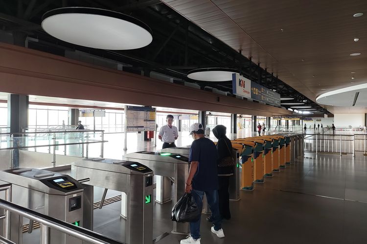 Stasiun Tanah Abang Baru, stasiun tanah abang baru, gate stasiun tanah abang baru, stasiun tanah abang baru kapan dibuka, stasiun tanah abang baru kapan beroperasi, Jangan Salah! Ini Pintu Masuk dan Keluar Stasiun Tanah Abang Baru