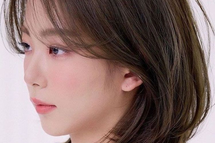 Classic Bob, 40 Model Rambut Pendek Wanita: Bob, Pixie, Shaggy hingga Wolf Cut, Model Rambut Pendek Wanita dengan Potongan Bob, Model Rambut Pendek Wanita dengan Potongan Pixie, Model Rambut Pendek Wanita dengan Gaya Shaggy, Model Rambut Pendek Wanita Wolf Cut dan Turunannya, Model Rambut Pendek Wanita dengan Poni, Model Rambut Pendek Wanita Sesuai Tekstur Rambut, Model Rambut Pendek Wanita Modern dan Kekinian, Model Rambut Pendek Wanita untuk Tampilan Elegan, Tips Memilih Model Rambut Pendek Sesuai Bentuk Wajah, Perawatan Rambut Pendek agar Tetap Rapi dan Sehat