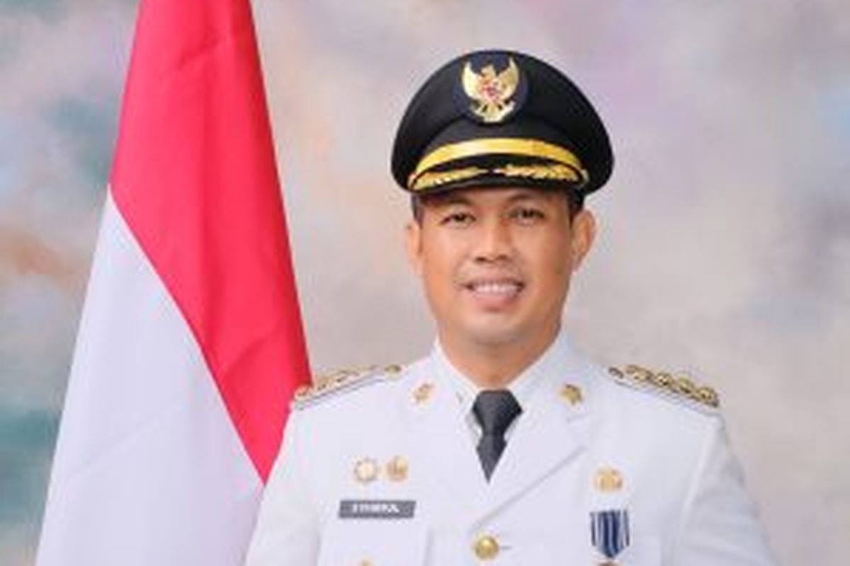 Bupati Cilacap, Syamsul Auliya Rachman, 5 Fakta OTT KPK Bupati Cilacap Syamsul Auliya: Terkait Penerimaan Proyek, Sekda- Kadis Diamankan, 1. KPK Amankan 27 Orang, 2. Bupati Cilacap Diperiksa di Mapolresta Banyumas, 3. KPK OTT Bupati Cilacap Terkait Dugaan Penerimaan Proyek, 4. KPK Amankan Uang Tunai sebagai Barang Bukti, 5. Sejumlah Pejabat Pemkab Cilacap Turut Diamankan