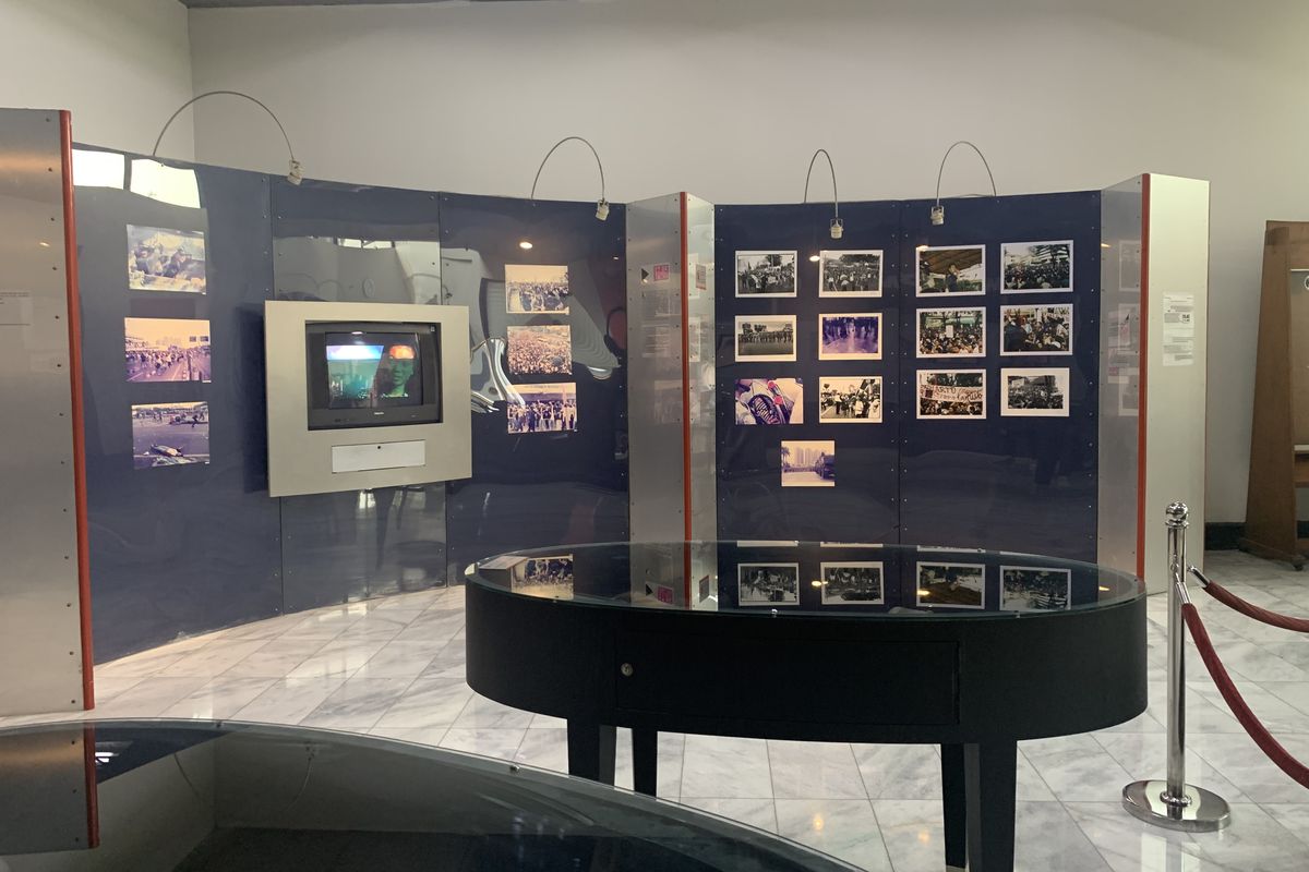 Museum Tragedi 12 Mei 1998, Lokasi Museum Tragedi 12 Mei 1998, museum tragedi 12 mei 1998 universitas trisakti, lokasi Museum Tragedi 12 Mei 1998, cara menuju Museum Tragedi 12 Mei 1998, akses menuju Museum Tragedi 12 Mei 1998, halte terdekat Museum Tragedi 12 Mei 1998, stasiun dekat Museum Tragedi 12 Mei 1998, cara ke museum tragedi 12 mei 1998 naik busway, cara ke museum tragedi 12 mei 1998 naik kereta, Cara ke Museum Tragedi 12 Mei 1998 di Universitas Trisakti Jakarta