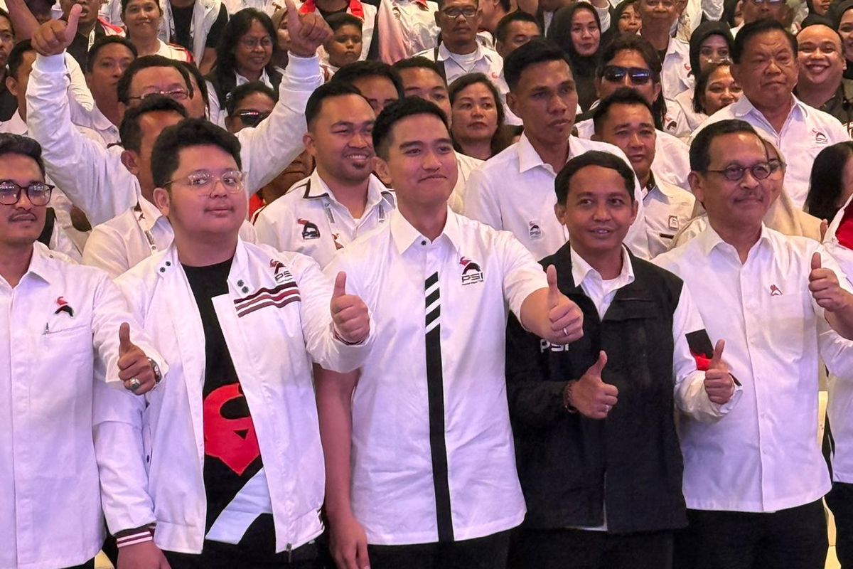 Kaesang, Rusdi Masse, PSI Sulsel, Muammar Gandi Rusdi, Kaesang Lantik Pengurus PSI Sulsel, Beri Sinyal Rusdi Masse Segera Bergabung, Guyonan Kaesang soal Keluarga Rusdi Masse, Instruksi Geser Dominasi Nasdem di Sulsel, Ahmad Ali: Sulawesi Akan Jadi Kandang Gajah, Konfirmasi Nasdem soal Mundurnya RMS