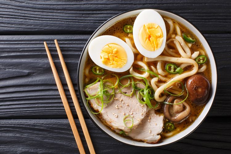 promo kemerdekaan, promo kuliner kemerdekaan, promo makanan HUT RI 2025, promo makan 17 ribu, 15 Promo Makanan HUT RI Serba Rp17.000, HokBen hingga Marugame Udon, 1. HokBen, 2. Panties Pizza, 3. Haraku Ramen, 4. Ilburro Bakery, 5. Baso A Fung, 6. Hisana Fried Chicken, 7. Grillman, 8. Lawson, 9. Roti’O, 10. Wingstop, 11. Marugame Udon, 12. Chopstix, 13. Burger Bangor, 14. Krispy Kreme, 15. Bakerzin