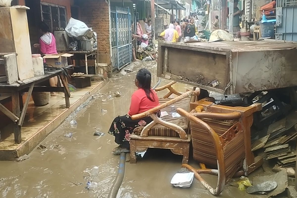 Banjir Sumut, korban banjir longsor sibolga, korban banjir sumut, bencana sumatera, Update Korban Banjir dan Longsor di Sumut, BNPB: 116 Meninggal, 42 Masih Dicari