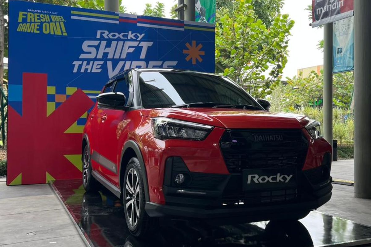 otomotif, Daihatsu, Daihatsu Gran Max, Daihatsu Rocky, Daihatsu Gran Max Facelift, Daihatsu Luncurkan Rocky dan Gran Max Terbaru, Ini Bedanya