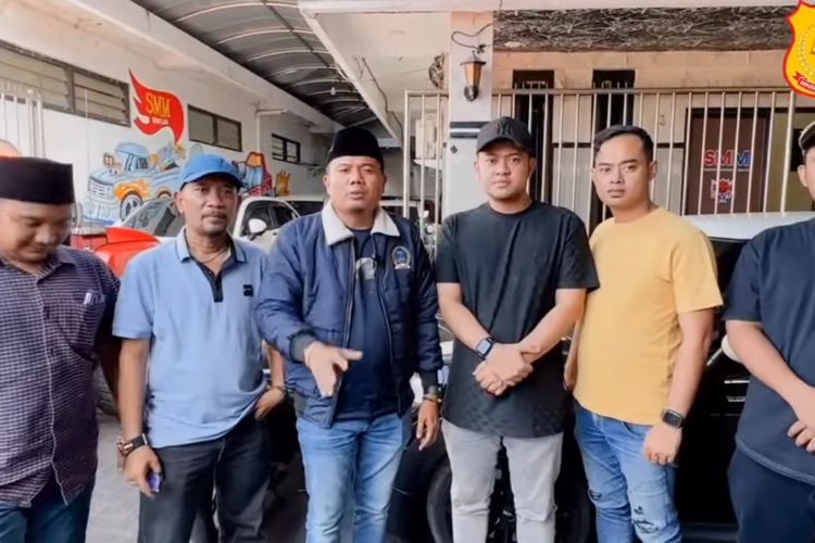 Forum Solidaritas Madura Indonesia, FSMI, Wali Kota Surabaya, Eri Cahyadi, jukir, Jukir, Jukir liar, parkir liar di Surabaya, forum solidaritas madura indonesia, Redam Demo dan Tak Konfrontasi, Begini Cara Eri Cahyadi Hadapi Protes FSMI Soal Jukir Liar