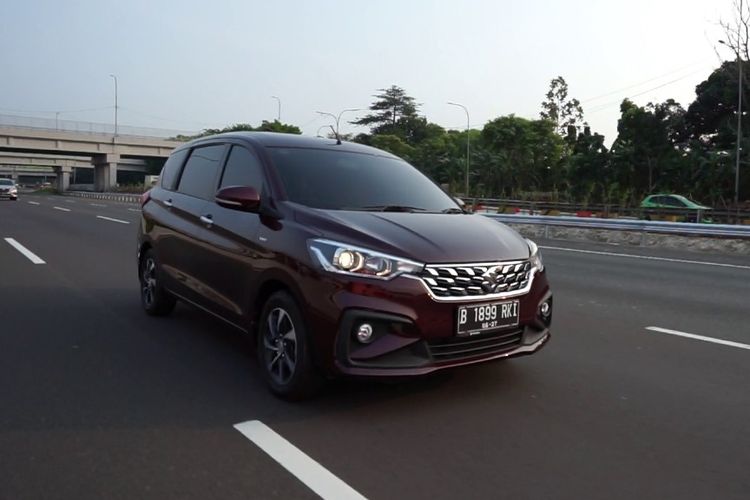 MPV hybrid, Step WGN e:HEV, Serena e-Power, Pilihan MPV Hybrid Rp 300 Jutaan di Indonesia, dari HEV hingga PHEV, 2. Honda Step WGN e:HEV, 3. Nissan Serena e-Power, 4. Toyota Innova Zenix HEV, 5. Toyota Veloz HEV, 6. Suzuki All New Ertiga Hybrid Cruise AT (2-Tone)