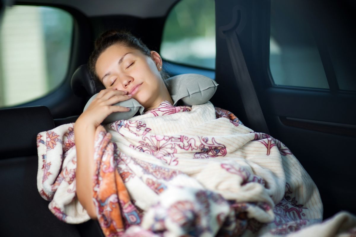 tidur di mobil, mudik, AC mobil, Bahaya, Jangan Asal Tidur di Mobil Saat Mudik, Ini Tips Amannya