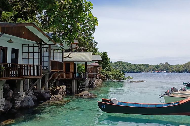 Pantai Lampuuk, Pantai Lhoknga, Pantai Iboih, Pulau Weh, Pantai di Aceh, Pantai Lhok Mee, Pantai Ulee Lheue Aceh, Pantai Pasir Putih Lhok Mee, pantai lange, pantai kuala jangka, pantai anoi itam, pantai tapak gajah, 12 Pantai Terindah di Aceh, Surganya Wisata Bahari di Ujung Sumatera, 1. Pantai Lampuuk – “Parangtritis”-nya Aceh, 2. Pantai Lhoknga – Spot Selancar Favorit Turis Asing, 3. Pantai Iboih – Gerbang Menuju Pulau Rubiah, 4. Pulau Weh – Pulau Eksotis di Titik Nol Kilometer, 5. Pantai Ulee Lheue – Pantai Dekat Kota Banda Aceh, 6. Pantai Lhok Mee – Dikenal dengan Pohon di Tengah Laut, 7. Pantai Anoi Itam – Keindahan Pasir Hitam, 8. Pantai Sumur Tiga – Panorama Laut dan Resort Pinggir Pantai, 9. Pantai Tapak Gajah – Pantai Tersembunyi yang Tenang, 10. Pantai Lange – Perpaduan Laut dan Perbukitan, 11. Pantai Pasir Putih Lhok Me – Bersih dan Ramah Anak, 12. Pantai Kuala Jangka – Spot Memancing dan Menikmati Senja