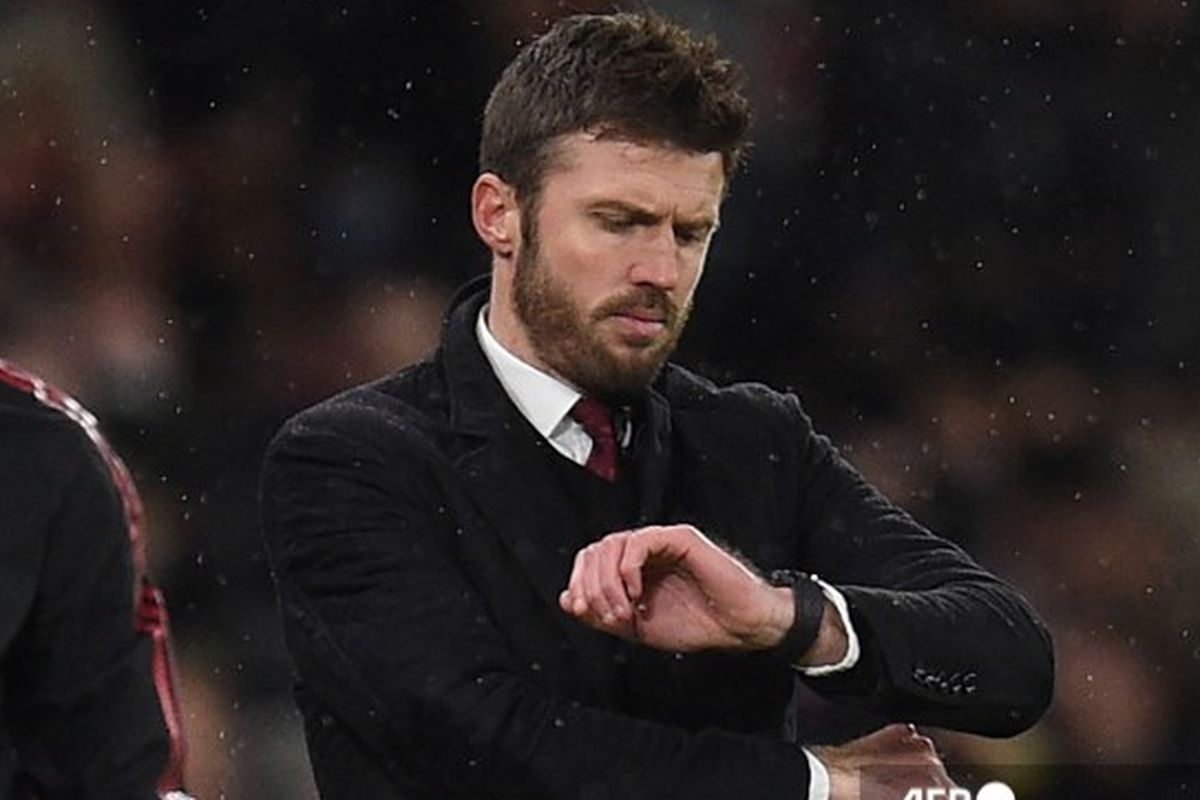 Michael Carrick, Manchester United, Liga Inggris, Carrick Tak Terbebani Kritik Eks Man United: Itu Bagian dari Pekerjaan
