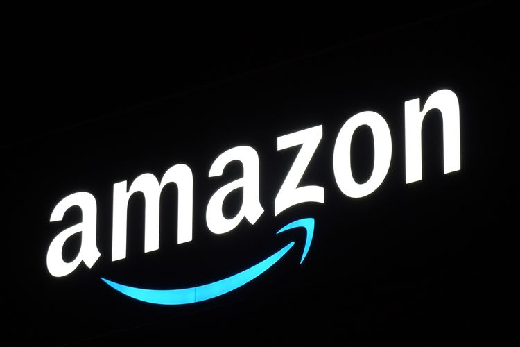 Jeff Bezos, Amazon, perjalanan hidup, orang terkaya di dunia, Perjalanan hidup, Kisah di Balik Kesuksesan Jeff Bezos, Penjual Burger yang Jadi Pendiri Amazon, Masa kecil Jeff Bezos, Berdirinya Amazon, Mantan pelayan McDonalds, Bisnis lain dan cerita hidupnya, Mundur dari CEO Amazon
