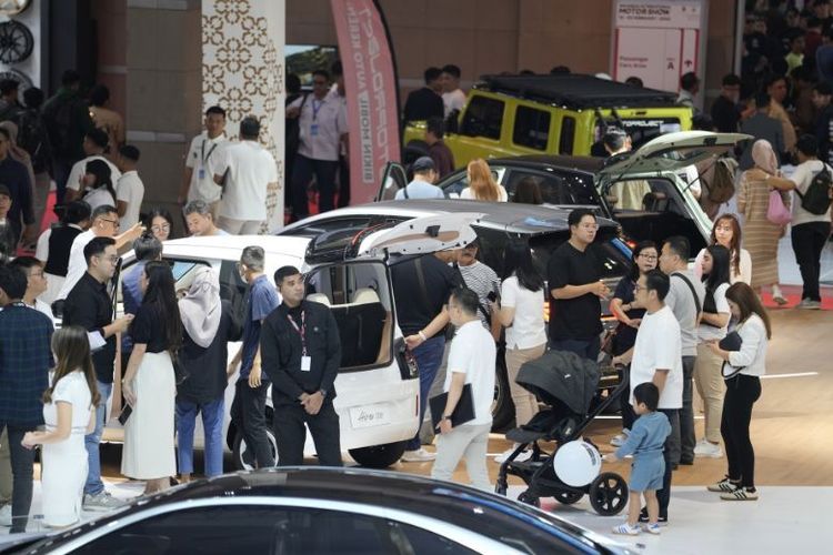 stimulus pemerintah, dukungan lembaga pembiayaan, industri otomotif, Penjualan Mobil, Stimulus Pemerintah, Dukungan Pemerintah Diperlukan untuk Pemulihan Industri Otomotif