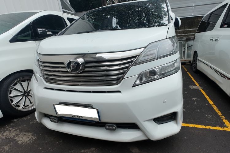 Roger Rusli, mobil mewah, Cerita Cinta Pria Ini dengan Toyota Vellfire