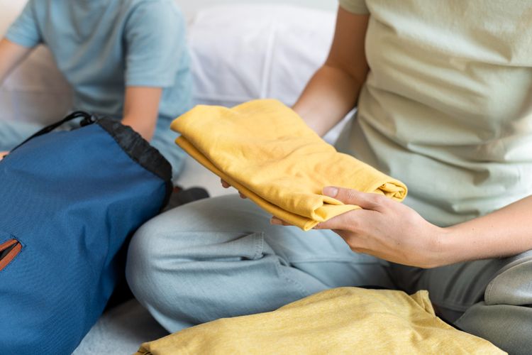 packing cubes, 5 Kesalahan Packing yang Harus Dihindari Wisatawan, 1. Bawa pakaian terlalu banyak, 2. Tidak menggunakan packing cubes, 3. Pakai koper yang tidak berkualitas, 4. Melupakan fungsi tas jinjing, 5. Tidak mengemas perlengkapan mandi dengan benar