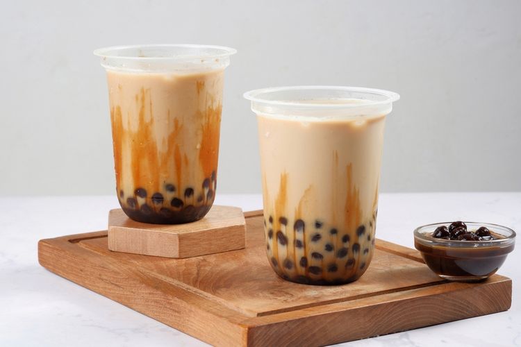 kecanduan gula, Sulit Berhenti Makan Manis? Ini 8 Cara Mengatasi Kecanduan Gula, 1. Tidur cukup, 2. Bedakan lapar dan hasrat, 3. Tambah protein saat sarapan, 4. Perbanyak minum air putih, 5. Kurangi gula tersembunyi, 6. Kendalikan porsi, 7. Atur komposisi makan, 8. Rombak daftar belanja