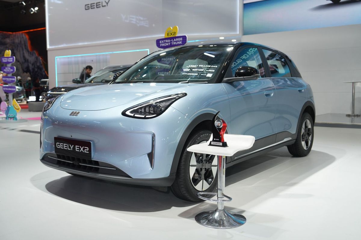 IIMS 2026, penjualan, Geely, Geely Raih 1.776 SPK di IIMS 2026, Ini Model Paling Laris