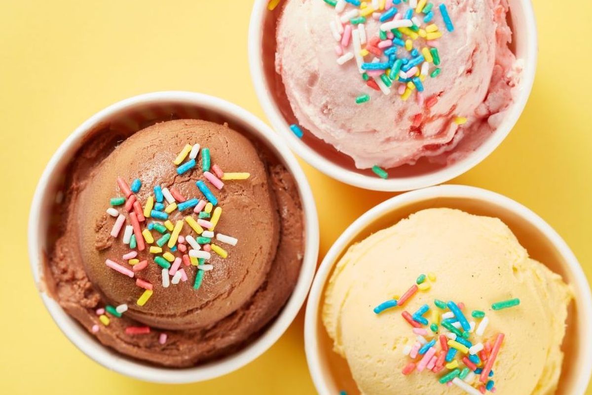 es krim, makan malam, makan es krim setelah makan malam, Makan Es Krim Setelah Makan Malam, Amankah untuk Kesehatan? Ini Kata Dokter