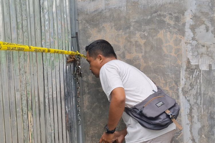 SPBU, Labruk Lor, Lumajang, Jawa Timur, bupati lumajang, penimbunan solar, Kasus Penimbunan Solar Subsidi di Lumajang, Bermula dari Temuan 10 Barcode, Pertamina Jelaskan Aturan Penggunaan Barcode, Sistem Digitalisasi Pengisian BBM, Polisi Segel Gudang Penimbunan Solar Subsidi, Polisi Periksa Sopir Pembawa 1.000 Liter Solar