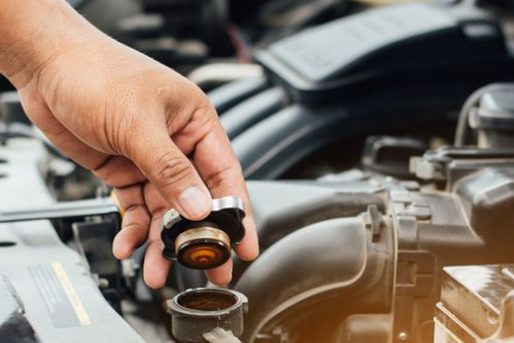 mesin overheat, tanda mesin overheat, Tanda mobil overheat, Tanda Mobil Butuh Berhenti karena Mengalami Overheating