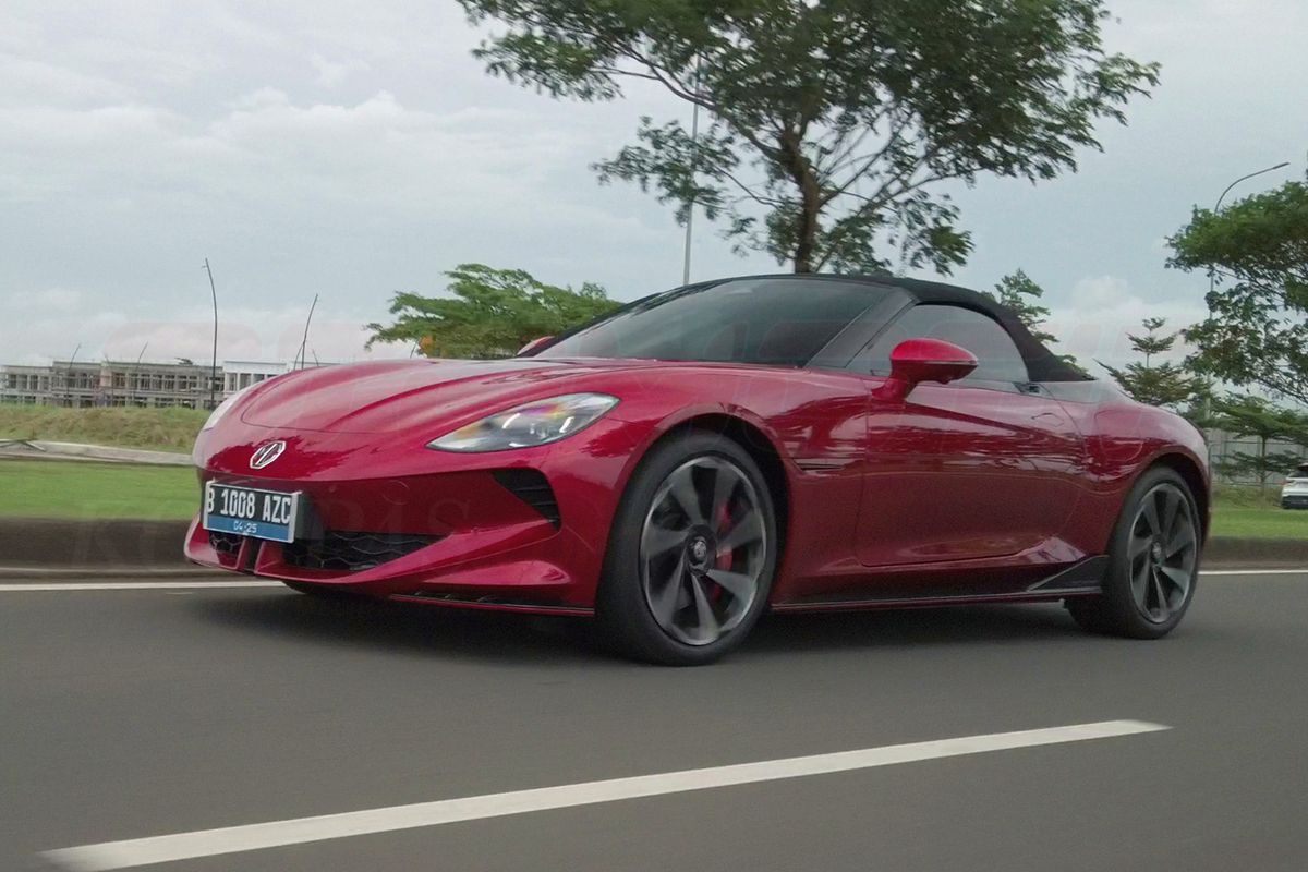 Cyberster, mobil listrik, roadster, roadster listrik, MG Cyberster, mobil performa tinggi, Tes Lengkap MG Cyberster, Roadster Listrik Performa Tinggi, Desain MG Cyberster, Spesifikasi MG Cyberster, Rasa Berkendara MG Cyberster, Biaya Kepemilikan MG Cyberster