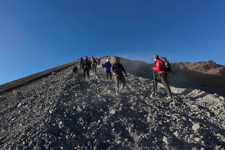 Gunung Rinjani, Nusa Tenggara Barat, Sembalun, menginap di Sembalun, menginap di sembalun, Alasan Pendaki Perlu Menginap Sebelum Naik Gunung, Ini Kata APGI