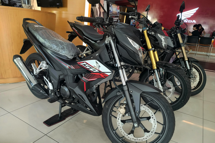Honda, Sonic 150R, Suzuki, Satria Pro, Komparasi, underbone, Duel Underbone Sporty: Suzuki Satria Pro vs Honda Sonic 150R