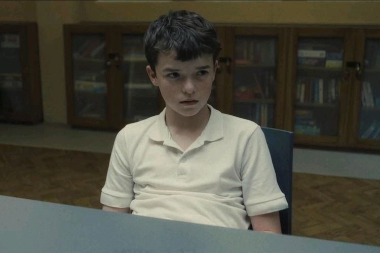 Netflix, Emmy Awards, Adolescence, Owen Cooper, Mengenal Owen Cooper, Peraih Emmy Termuda dalam Sejarah Berkat Serial Adolescence, Peran dan Penghargaan untuk "Adolescence", Pecahkan Rekor Usia dan Ucapan Terima Kasih, Momen di Karpet Merah dan Hadiah dari Jake Gyllenhaal, "Adolescence" Raih Penghargaan Bergengsi Lainnya, Profil Singkat Owen Cooper